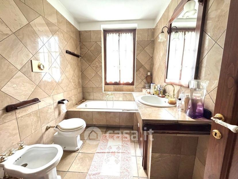Villa in Via Giacomo Puccini 3 — foto 26 di 50