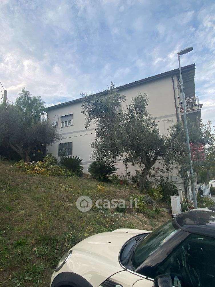 Quadrilocale in Via dei Colli — foto 22 di 37