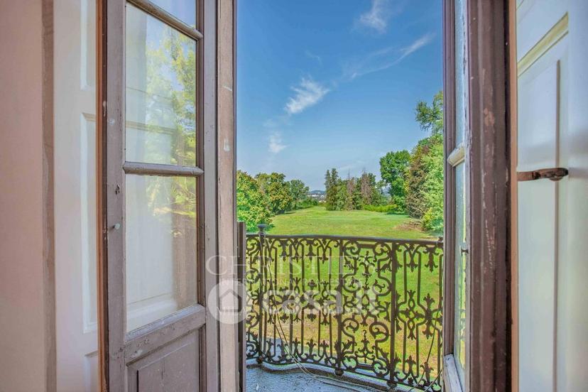 Villa in Via Giuseppe Parini 9 — foto 14 di 35