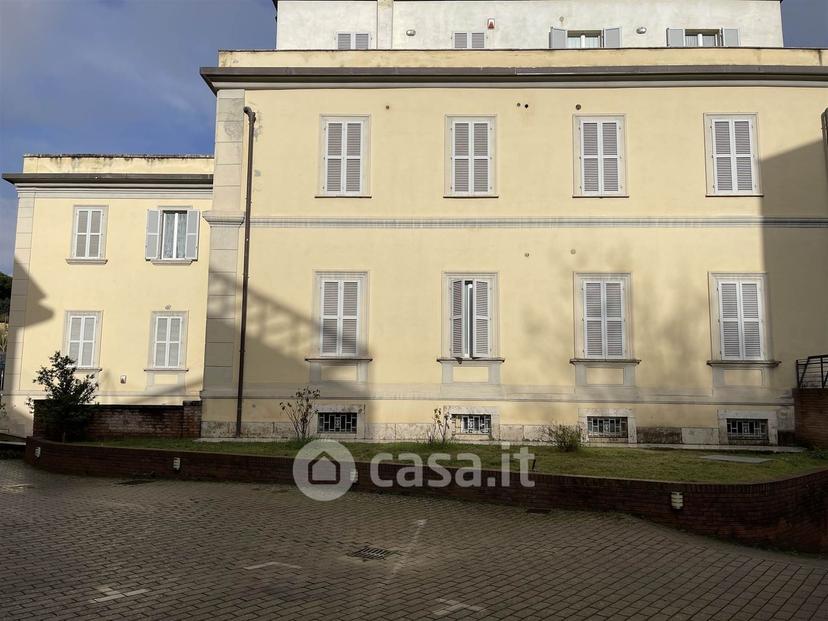 Trilocale in Viale Nazario Sauro 5 — foto 3 di 45