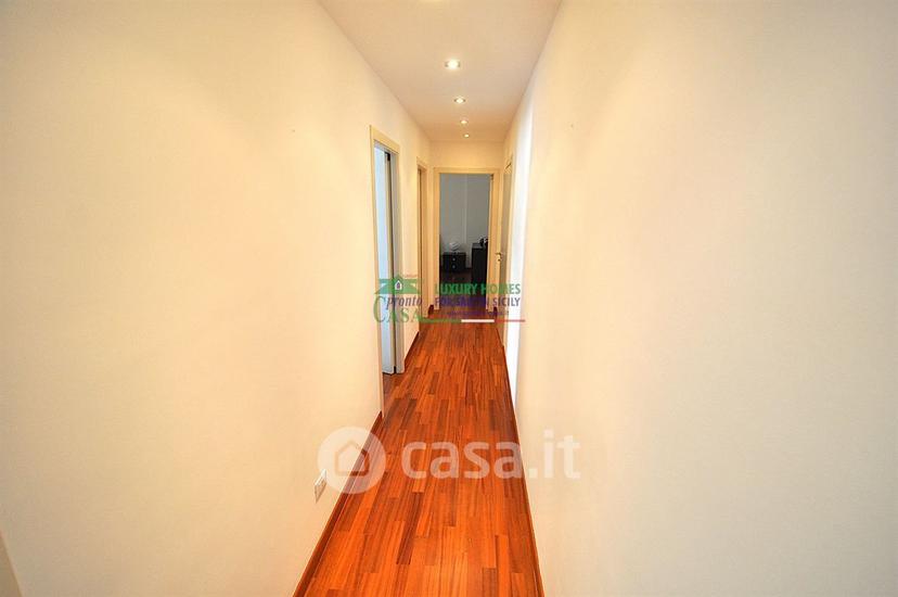 Appartamento in Via Aldo Licitra — foto 30 di 33