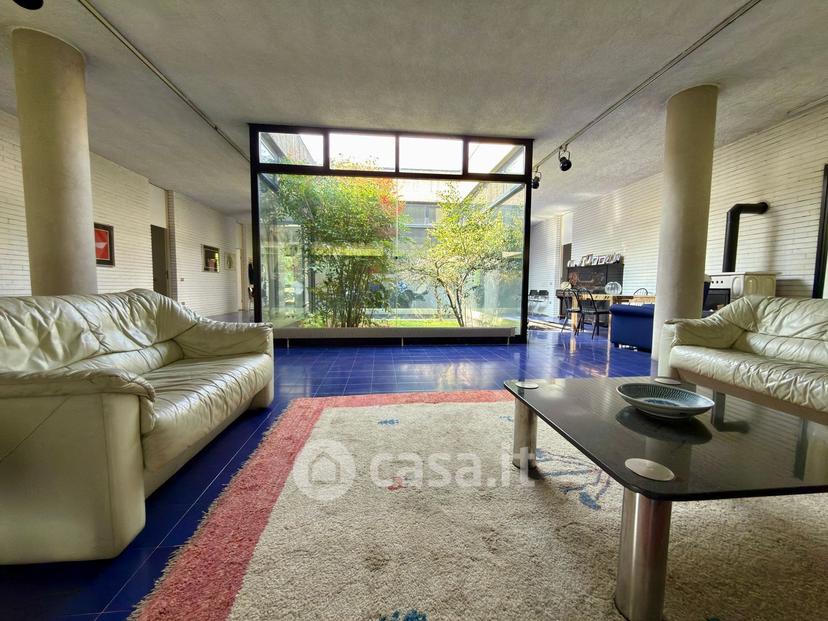 Villa in Via Giosuè Carducci 20 a — foto 21 di 182