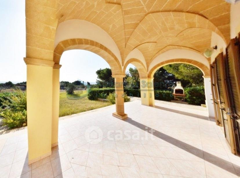Villa in Pescoluse — foto 16 di 29