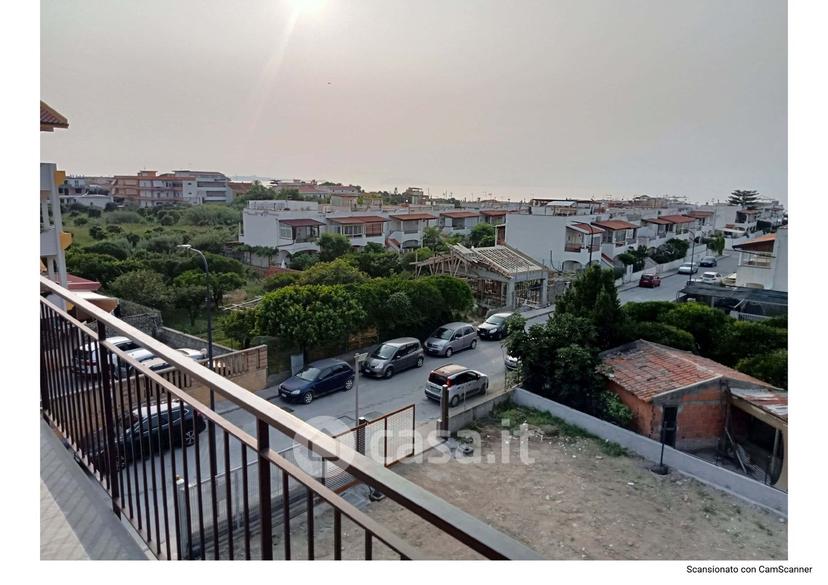 Trilocale in Via F. Cucinotti 2 — foto 6 di 22