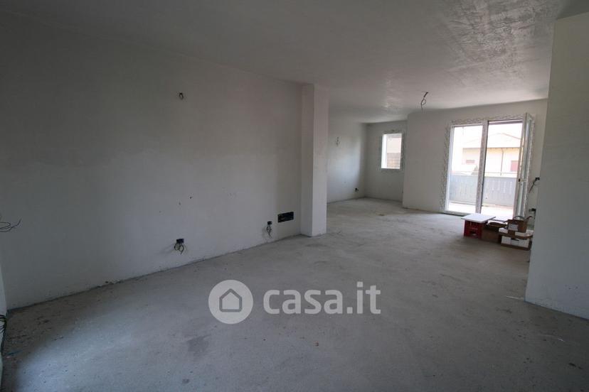 Quadrilocale in Via Achille Grandi 17 -3 — foto 26 di 44