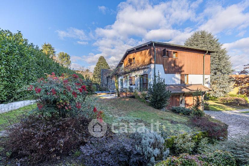 Villa in Via dei Faggi Rossi — foto 22 di 39