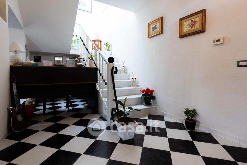 Villa in Via Giacomo Puccini — foto 38 di 38