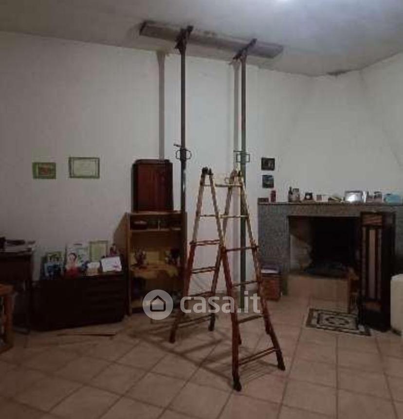 Quadrilocale in Via Eleonora d'Arborea 45 — foto 3 di 18