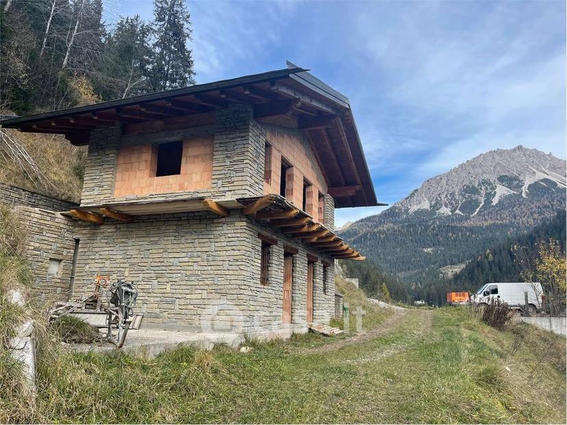 Villa in Via Caduti di Cima Vallona 1 — foto 9 di 32