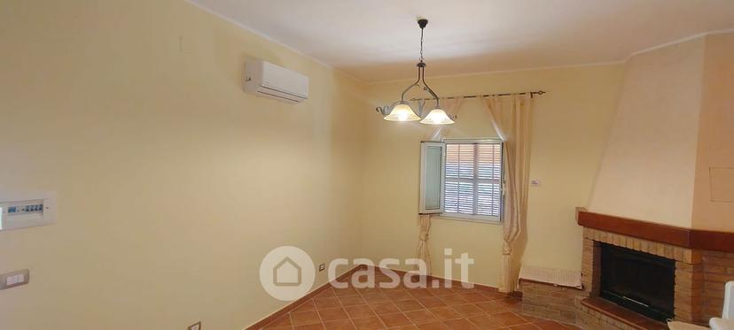 Villa in Contrada Fegotto — foto 11 di 19