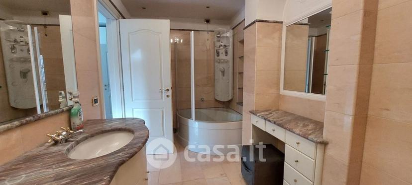 Quadrilocale in Via Pier Luigi da Palestrina 26 — foto 11 di 14