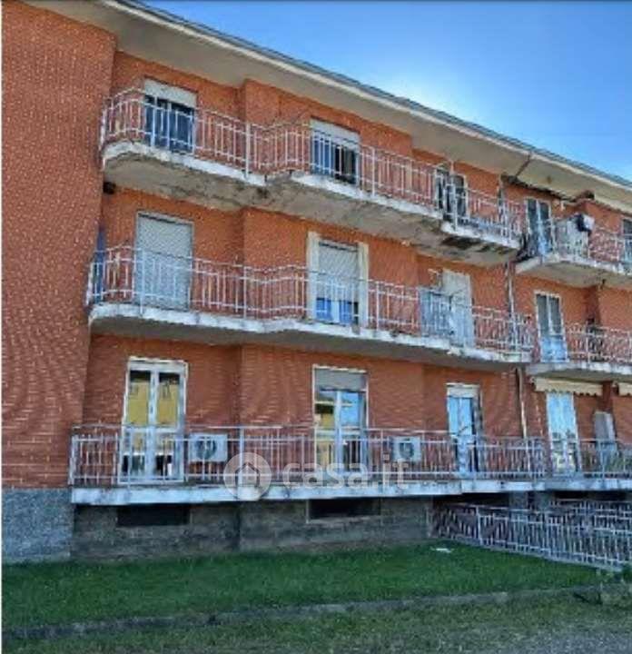 Trilocale in Via Papa Giovanni XXIII 14 — foto 9 di 37