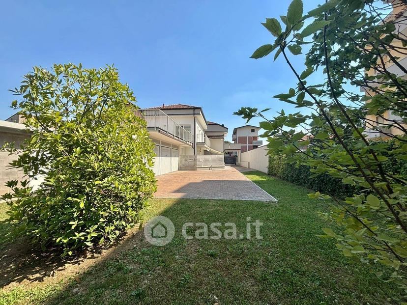 Trilocale in Via Don Orione 44 — foto 25 di 28