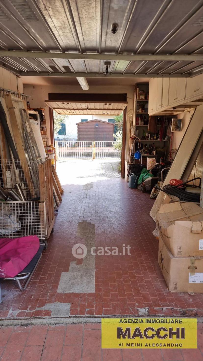 Villa in Via Vespucci 43 — foto 26 di 34
