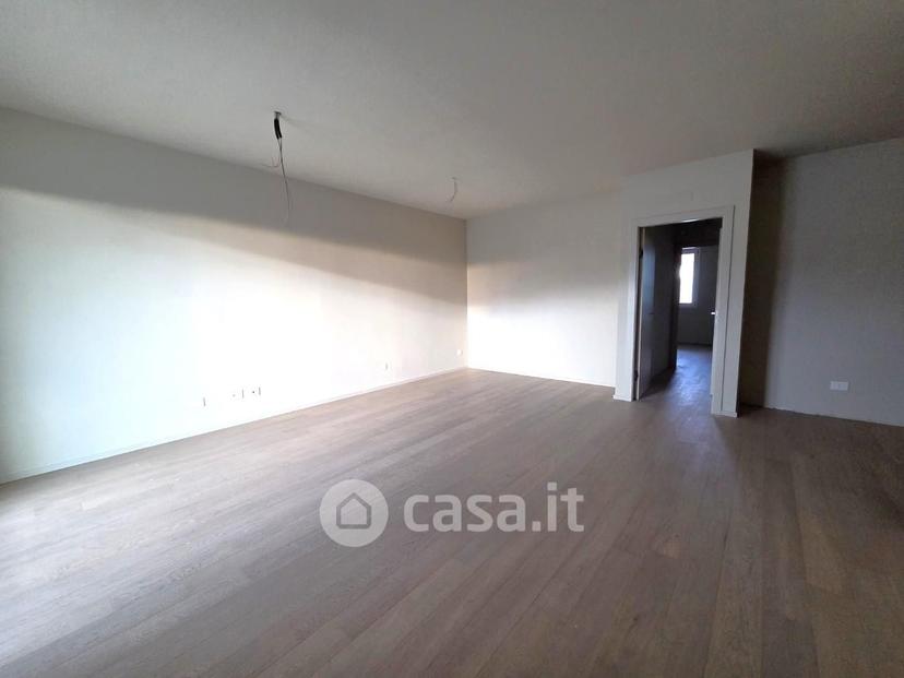 Quadrilocale in Via di Piaggiori 55018 — foto 24 di 27