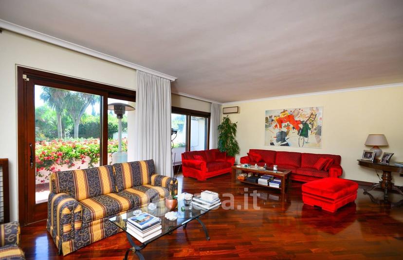 Villa in Via Prato — foto 11 di 21