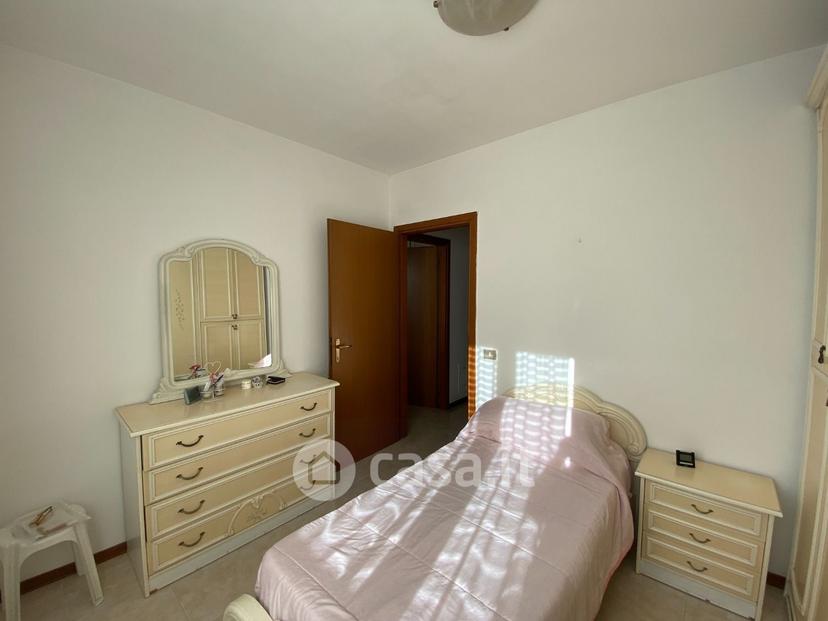 Villa in Via Sandro Pertini — foto 19 di 37