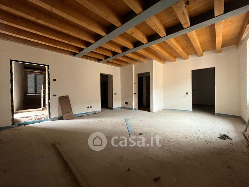 Trilocale in Via Collegio Manzoni 14 — foto 8 di 10