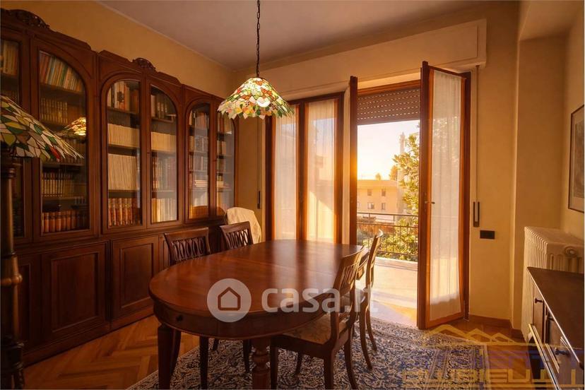Villa in Via Edmondo de Amicis 6 — foto 43 di 51