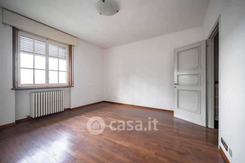 Villa in Via Don Ronchi 18 — foto 25 di 33