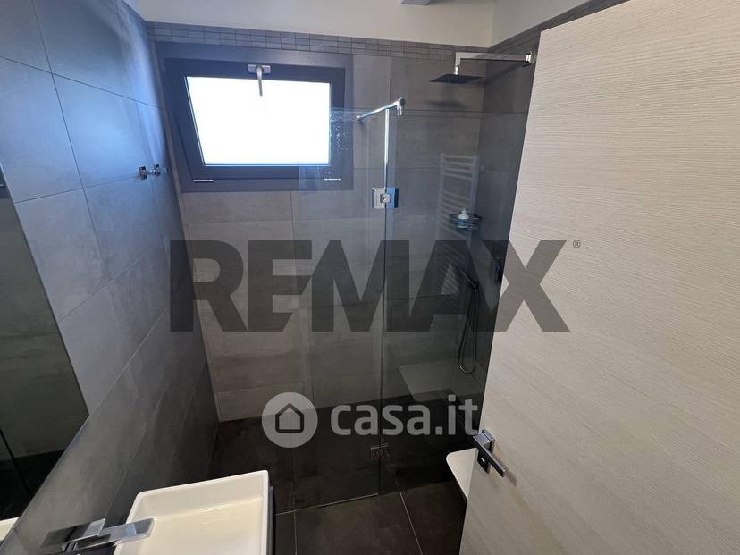 Trilocale in Via Canova — foto 21 di 39