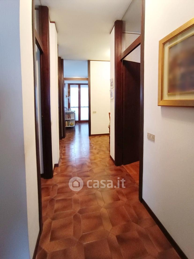 Quadrilocale in Via Carlo Cattaneo 36 — foto 15 di 36