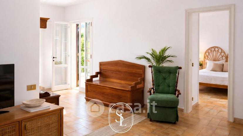 Villa in Via Pietro Micca 43 — foto 3 di 33