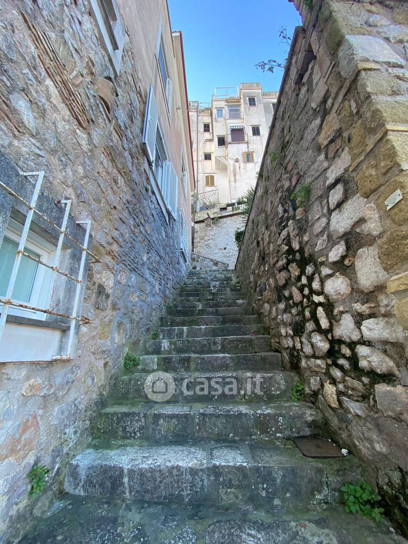 Trilocale in Via Rosmini — foto 13 di 24