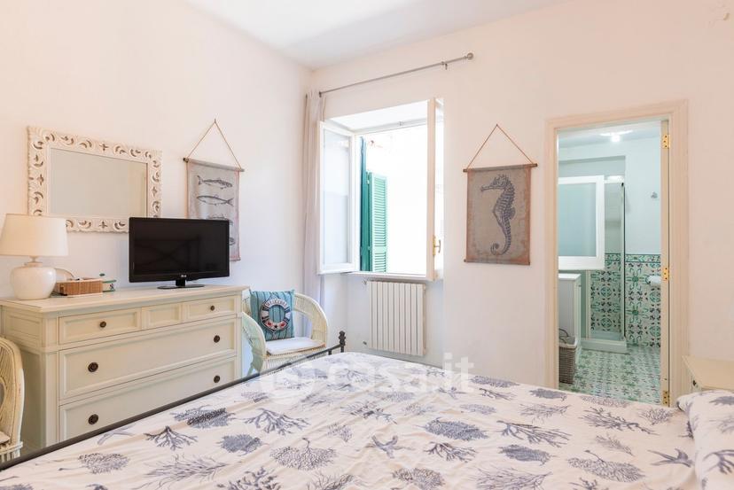 Appartamento in Via Michele Mazzella 71 — foto 30 di 35