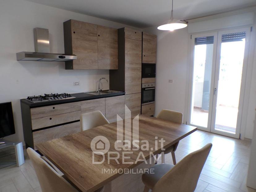 Trilocale in Via Ungheria 79 — foto 8 di 26