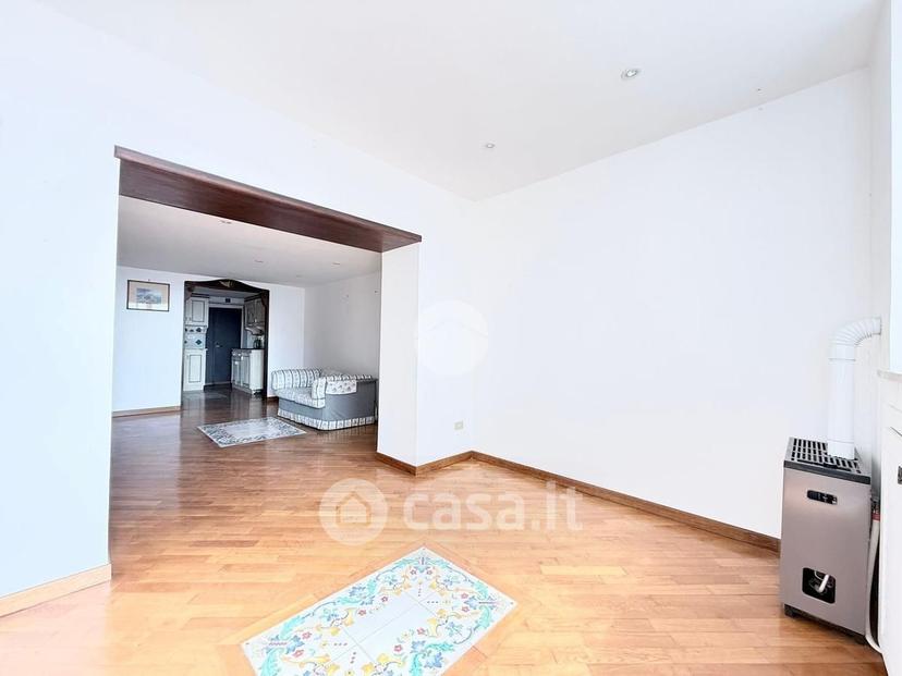 Trilocale in Via Ferdinando Russo 34
