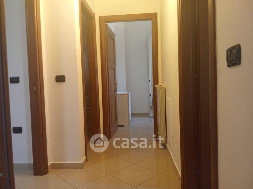 Trilocale in Via Albana — foto 13 di 23