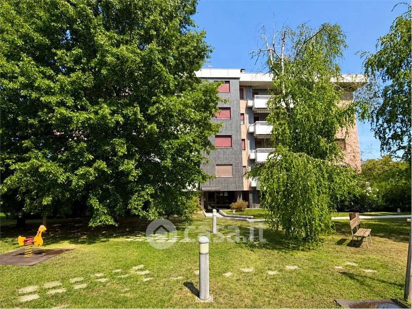 Trilocale in Via Palmanova 12 — foto 3 di 29