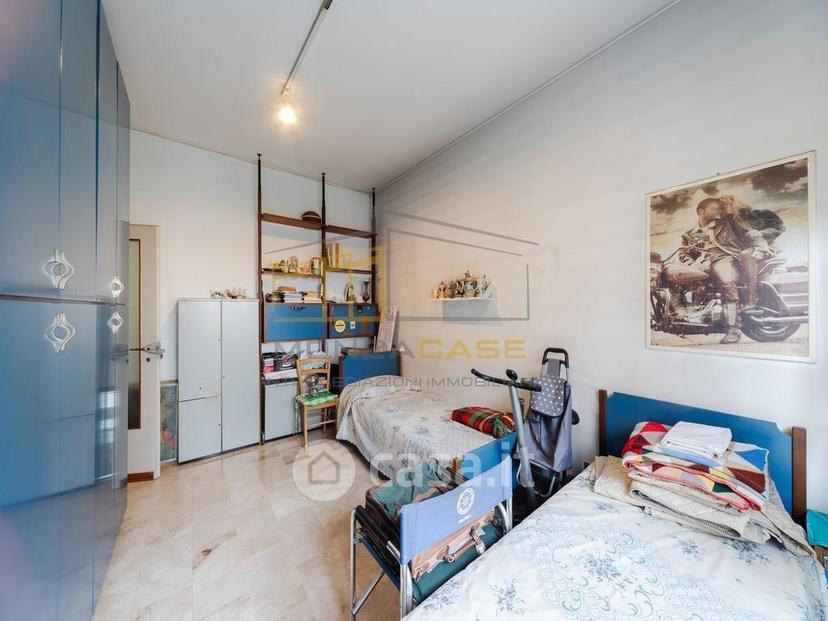 Trilocale in Viale Campania 56 — foto 10 di 35