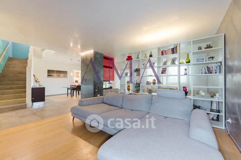 Villa in Via Gemona — foto 25 di 42