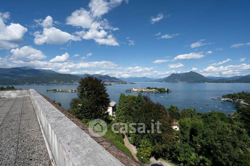 Villa in Via Sempione Nord 91 — foto 2 di 32