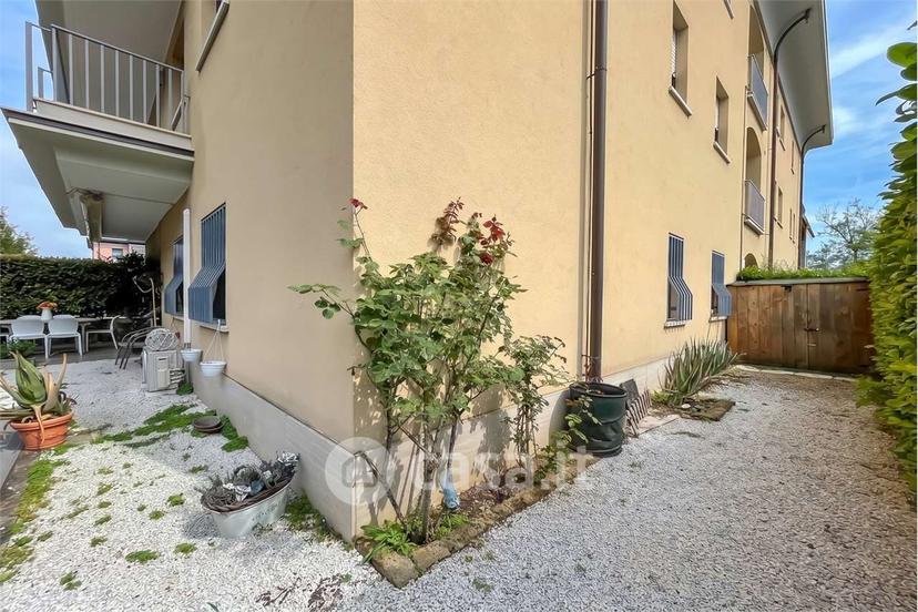 Trilocale in Via Giulio Silva 24 — foto 29 di 35