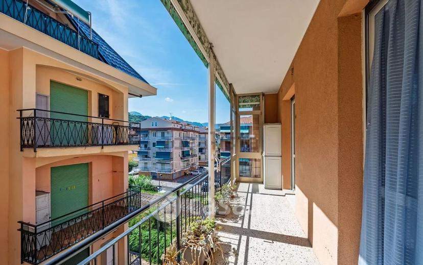 Trilocale in Corso Italia — foto 17 di 30
