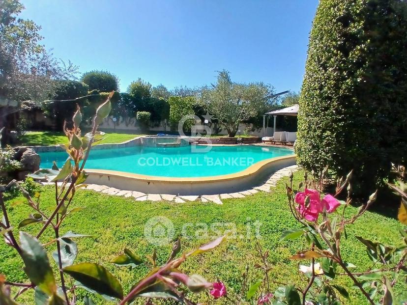 Villa in Strada Cassia Sud — foto 47 di 77
