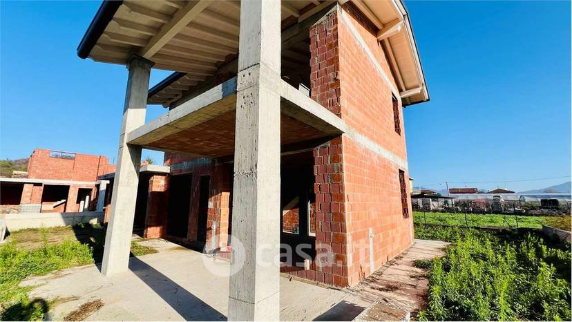 Villa in Via Cavalieri di Vittorio 1 — foto 3 di 29