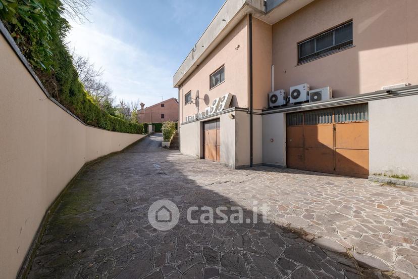 Trilocale in Viale della Repubblica 29 — foto 23 di 32