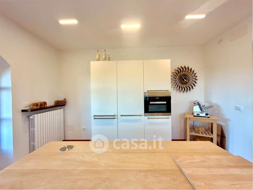 Villa in Via Giosuè Carducci 33 — foto 28 di 29