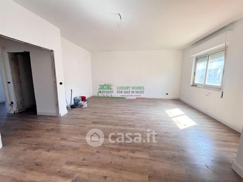 Appartamento in Viale della Resistenza
