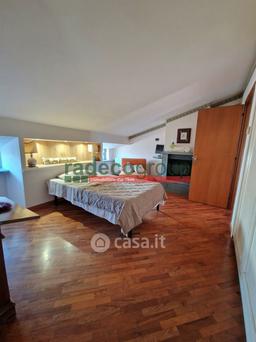 Villa in Via del Pino 34