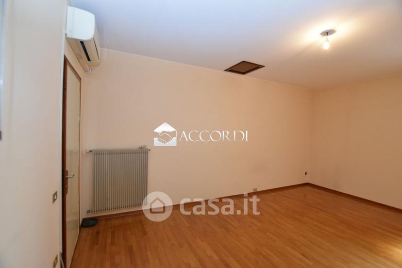 Villa in Via Schiavonesca Nuova — foto 16 di 22