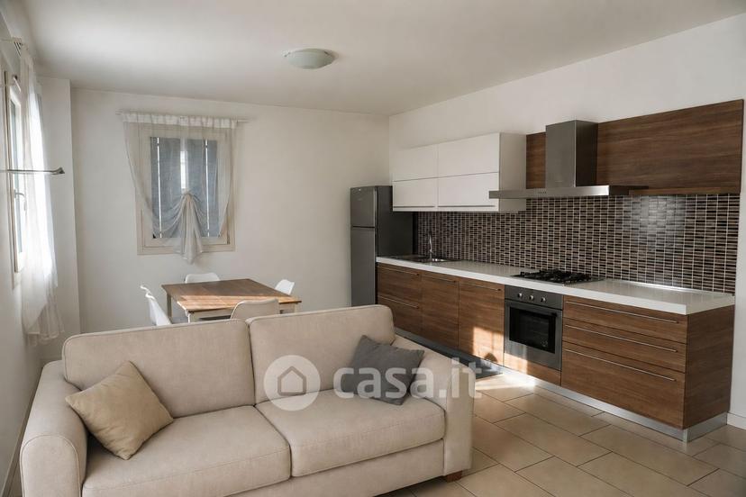 Trilocale in Via Alcide de Gasperi — foto 11 di 16
