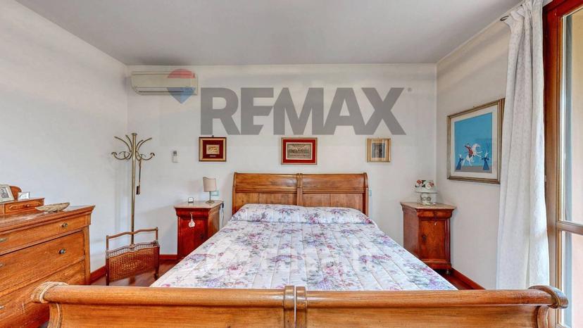 Villa in Via Fratelli Rosselli — foto 48 di 74