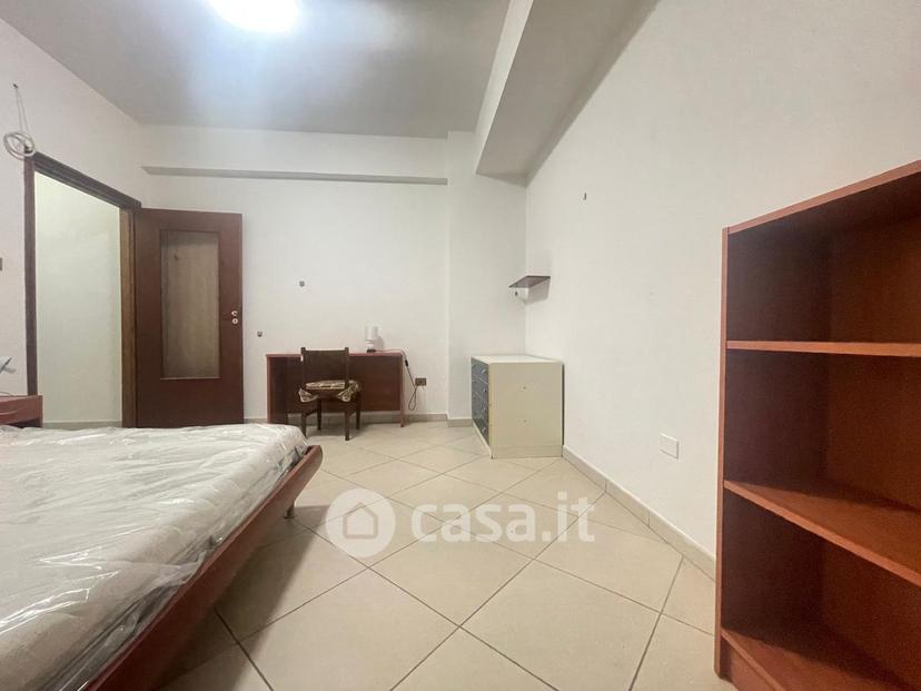 Stanza in Via dei Mulini 30 — foto 5 di 27