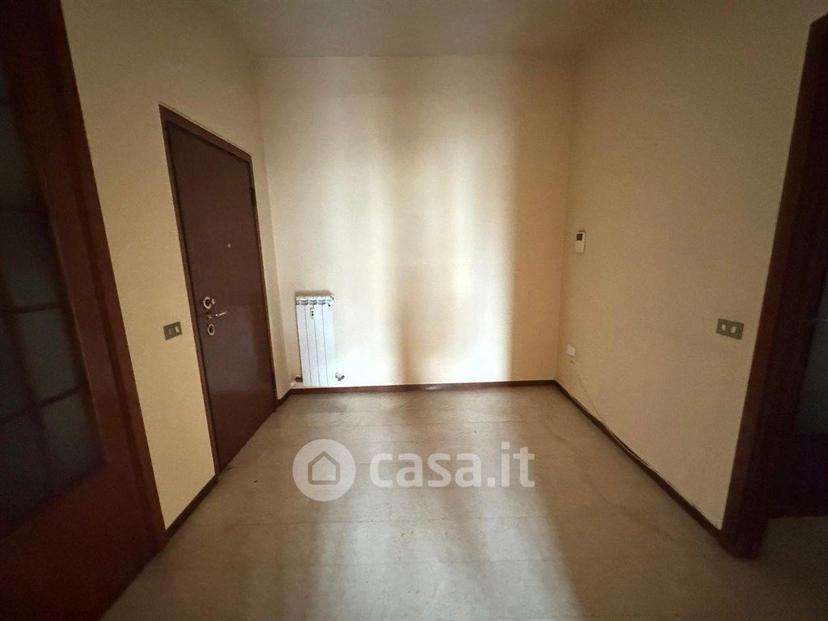 Trilocale in Via Luca della Robbia 1 — foto 5 di 29