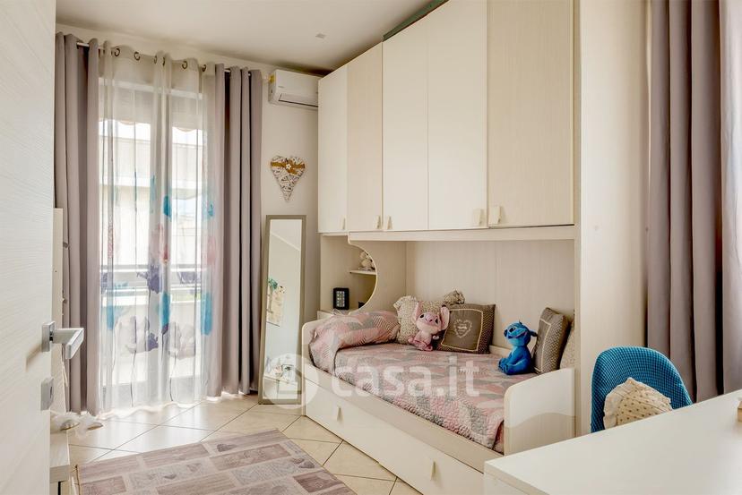 Quadrilocale in Via Ugo Foscolo 15 — foto 10 di 37